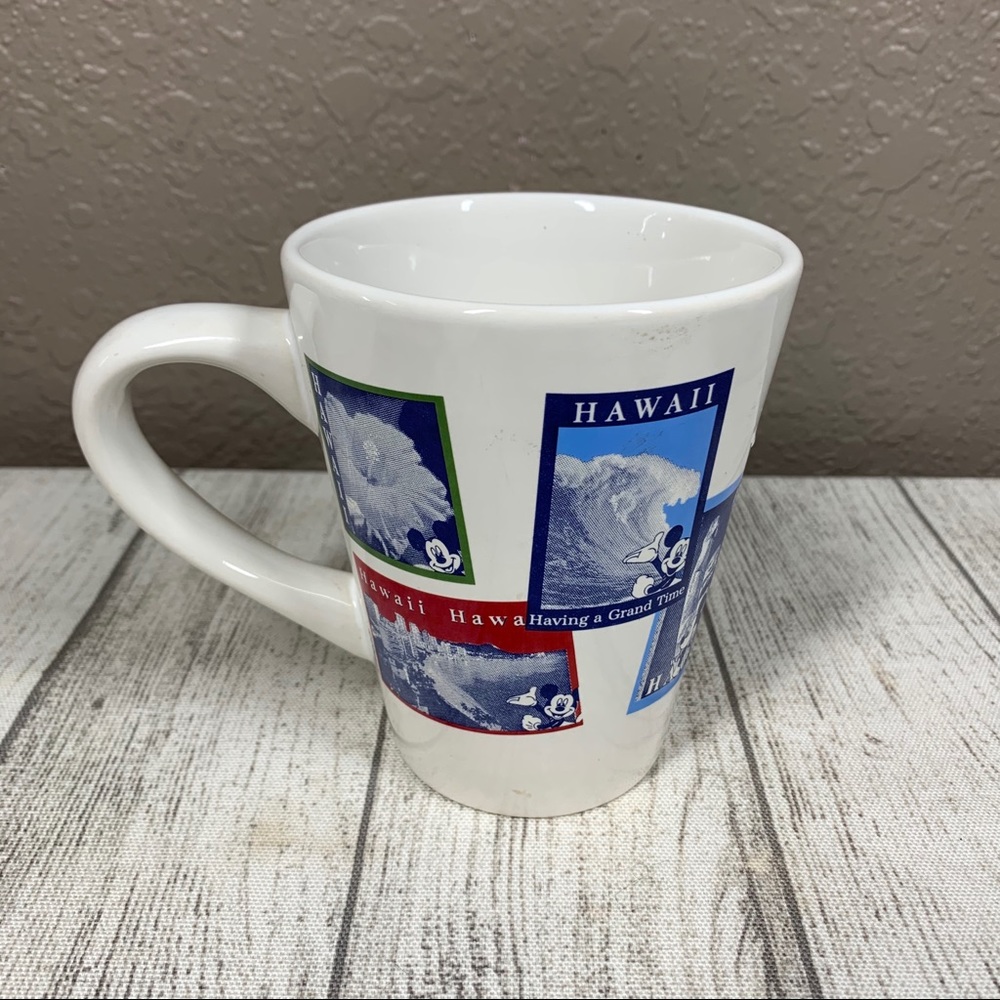 Mickey Mouse Hawaii Coffee Mug.